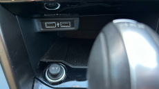 Volkswagen T-Roc 1.5 TSI EVO Design 5dr DSG Petrol Hatchback